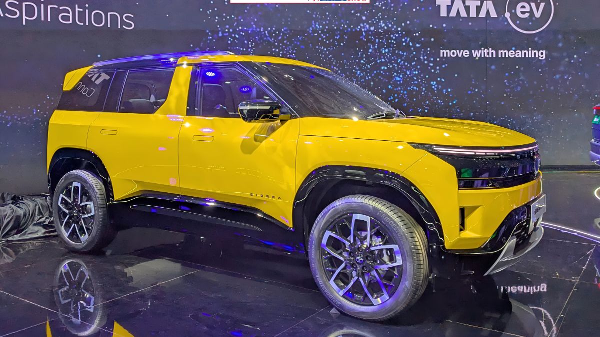 Tata Sierra 2025, Tata Sierra mileage, Tata Sierra price 2025, 33 kmpl SUV India, Tata Sierra variants, Tata new SUV 2025, Tata Sierra specs, fuel efficient SUV India, Tata Motors 2025 models, SUV under 12 lakh,