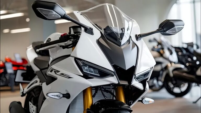 Yamaha R15 new model, Yamaha R15 2024, Yamaha R15 mileage, 155cc bike India, Yamaha sports bike, Yamaha R15 features, new Yamaha bike launch, 2024 bike mileage, Yamaha R15 engine specs, Yamaha bike news,